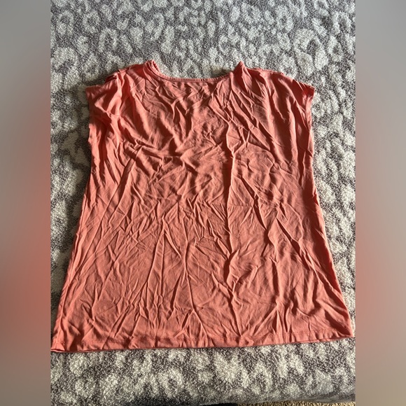 v-neck loose top - Picture 2 of 2